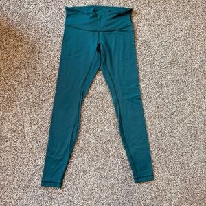 Lululemon Leggings in Green (Size 6, 28” inseam)